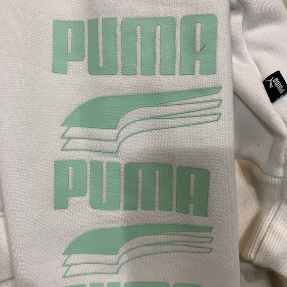 Puma hoodie, sized medium - Picture 4 of 4